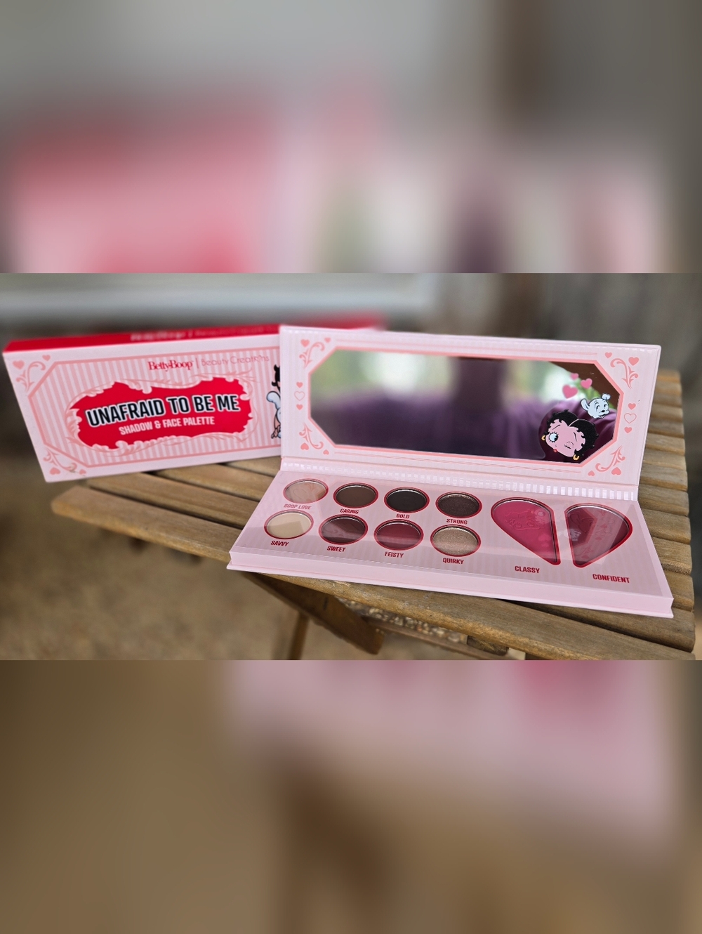 BRAND NEW NEVER USED Betty Boop "Unafraid to Be Me" Eyeshadow & Face Palette. - Picture 5 of 7